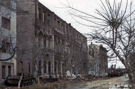       1943 