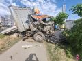 В Кировском районе Волгограда водитель пострадала в ДТП с участием грузовика