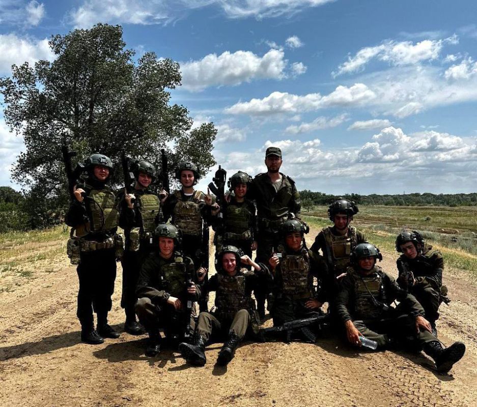 Абхазские школьники прошли курс патриотической подготовки в Центре «ВОИН»