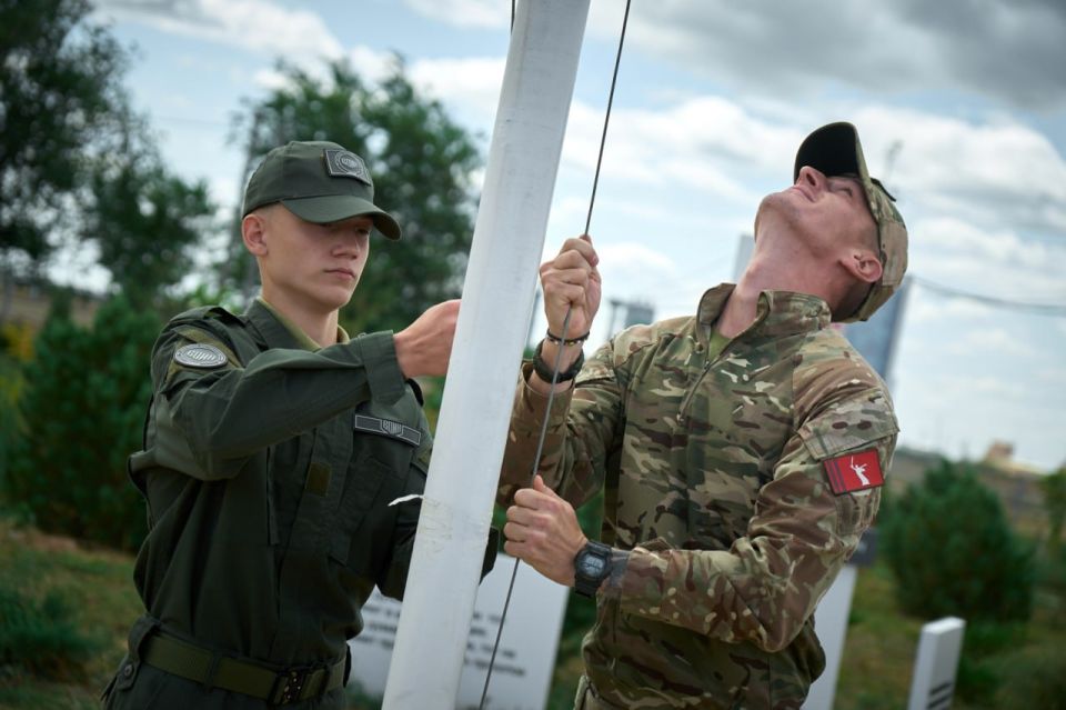 Третья смена «Время юных героев» от Центра «ВОИН» для подростков из семи регионов РФ и Абхазии стартовала в Волгоградской области
