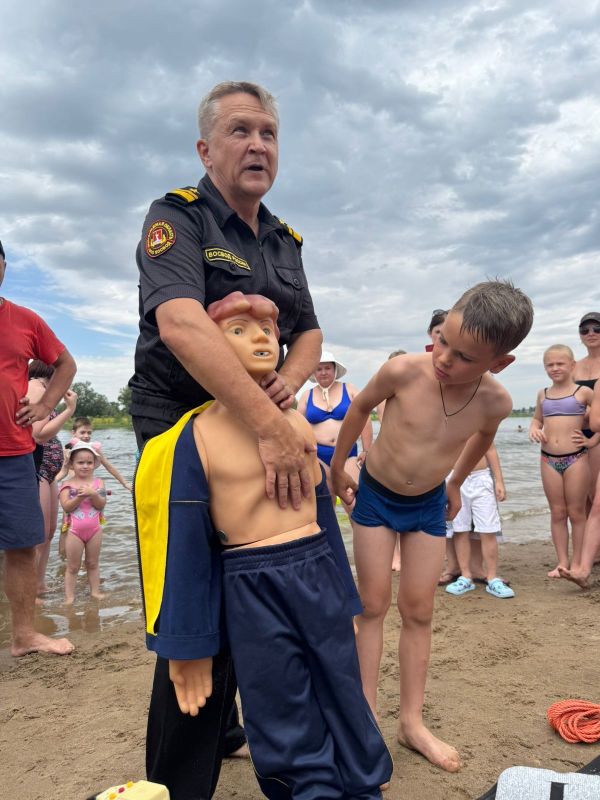150 жителей Волгограда и Волжского научились безопасности на воде