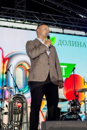     10-