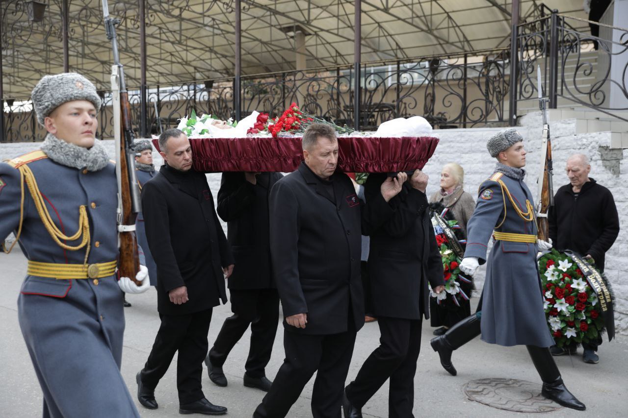 В Волгограде сегодня простились с участницей Сталинградской битвы Валентиной Федоровной Подлесной В Волгограде сегодня простились с участницей Сталинградской битвы Валентиной Федоровной Подлесной