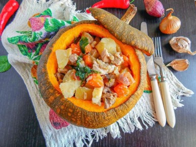 Тыква с мясной начинкой: уютное блюдо для осеннего застолья