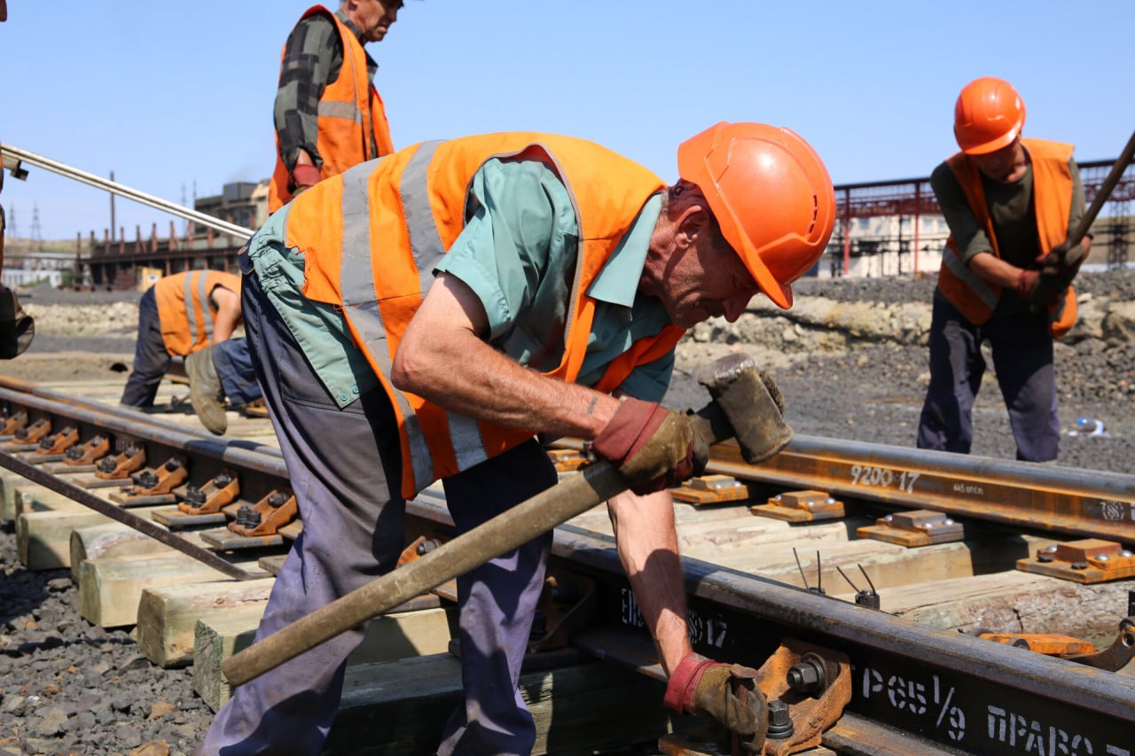 Волгоградской транспортной прокуратурой вскрыты нарушения трудового законодательства