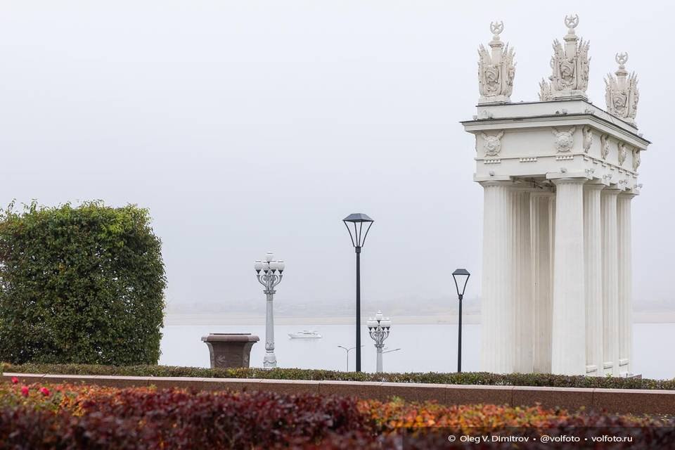 Туманы, дожди и перепады температур ждут волгоградцев в конце октября