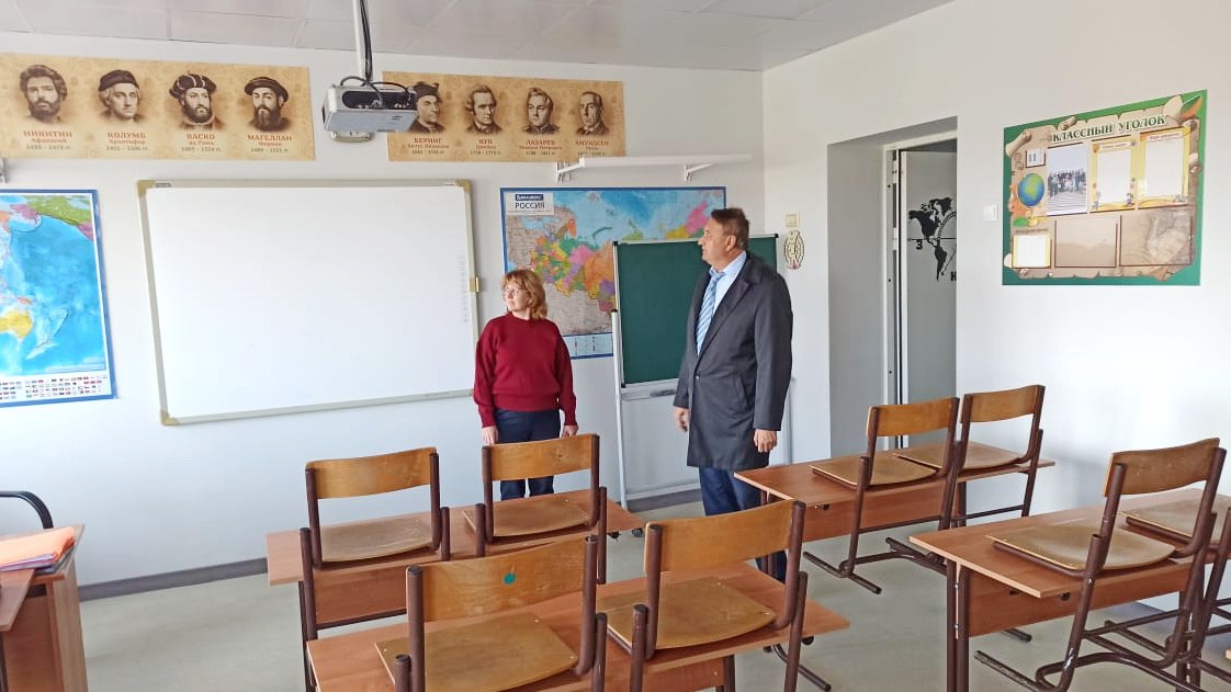 Сегодня в Алексеевском районе с рабочей поездкой побывал депутат Волгоградской областной Думы Валерий Могильный