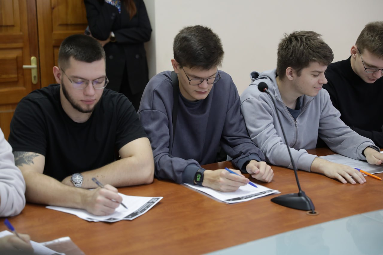 Сегодня, в День инженера-механика, в российских регионах проходит III Всероссийский научно-технологический диктант Сегодня, в День инженера-механика, в российских регионах проходит III Всероссийский научно-технологический диктант