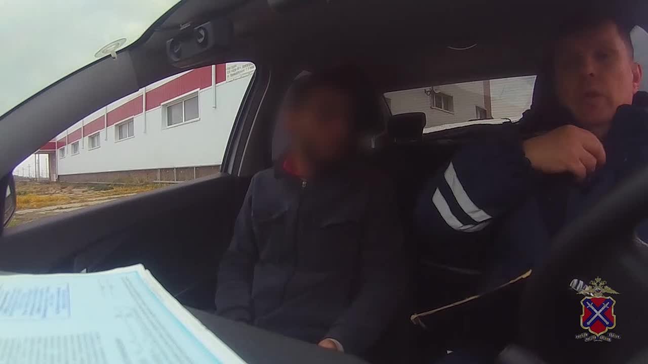 В Ленинском районе полицейские задержали подозреваемого в совершении коррупционного преступления