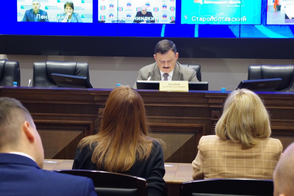 Председатель комитета Волгоградской областной Думы по аграрной политике и биологической защите Александр Шевченко принял участие в заседании межведомственной комиссии по организации взаимодействия органов исполнительной...