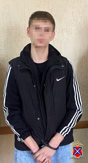 В Камышине полицейские задержали подозреваемого в хранении наркотиков В Камышине полицейские задержали подозреваемого в хранении наркотиков