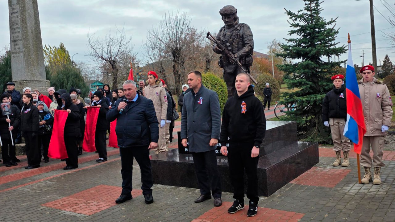 В Волгоградской области открыли памятник ветеранам боевых действий В Волгоградской области открыли памятник ветеранам боевых действий