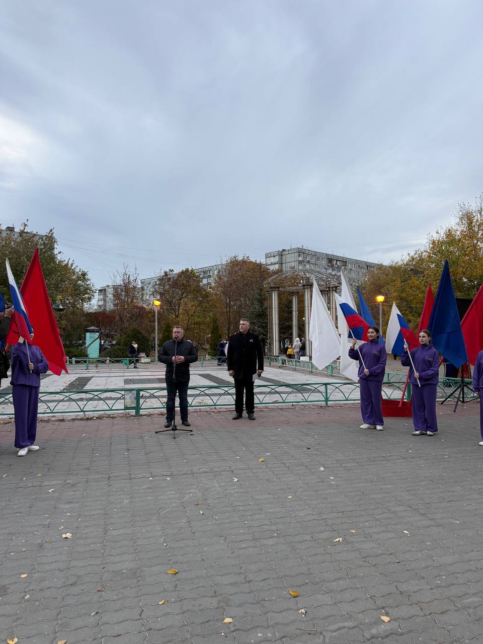 В преддверии Дня народного В преддверии Дня народного