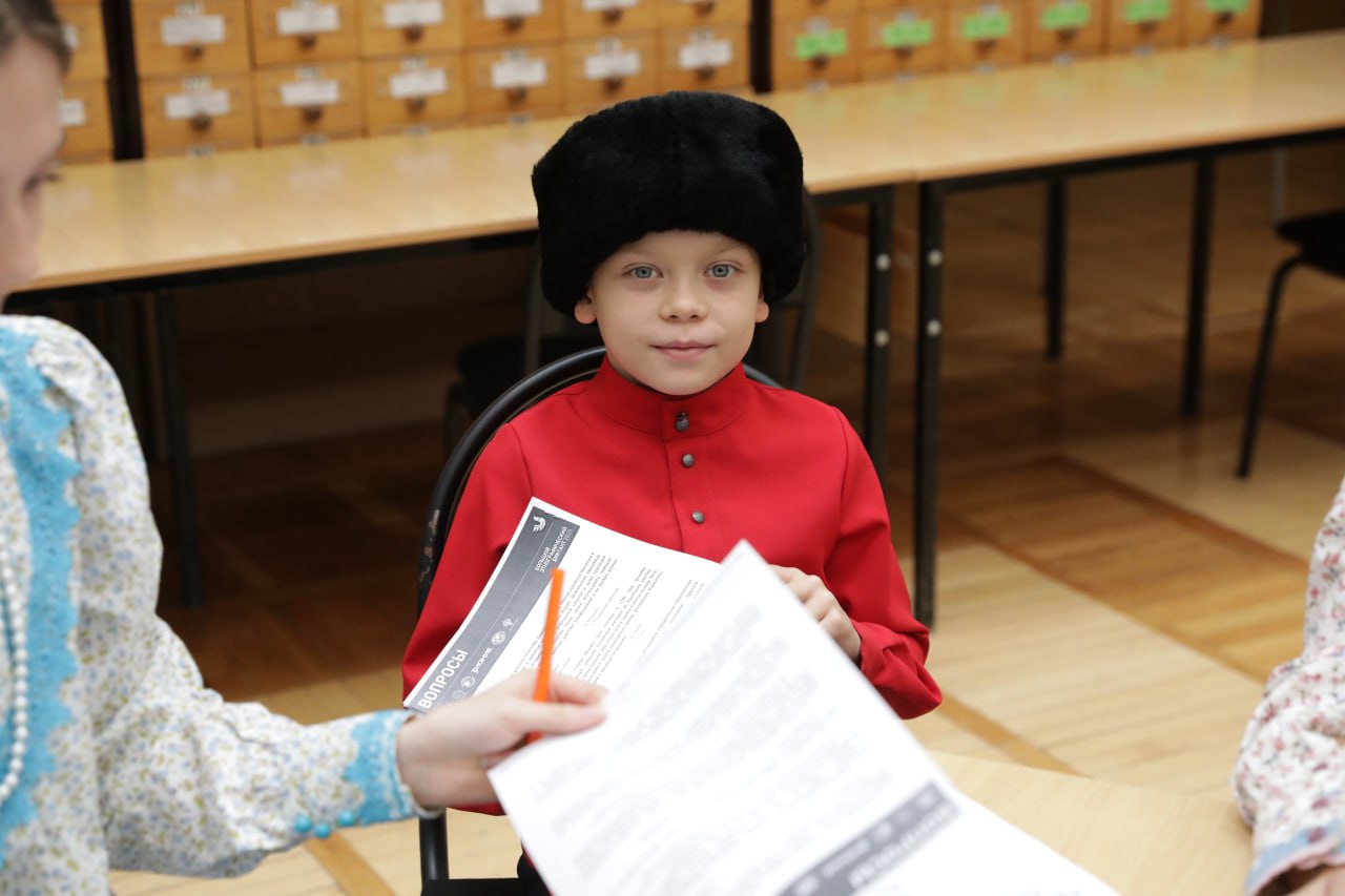 Сегодня в Волгограде стартовал первый день Международной просветительской акции «Большой этнографический диктант» Сегодня в Волгограде стартовал первый день Международной просветительской акции «Большой этнографический диктант»