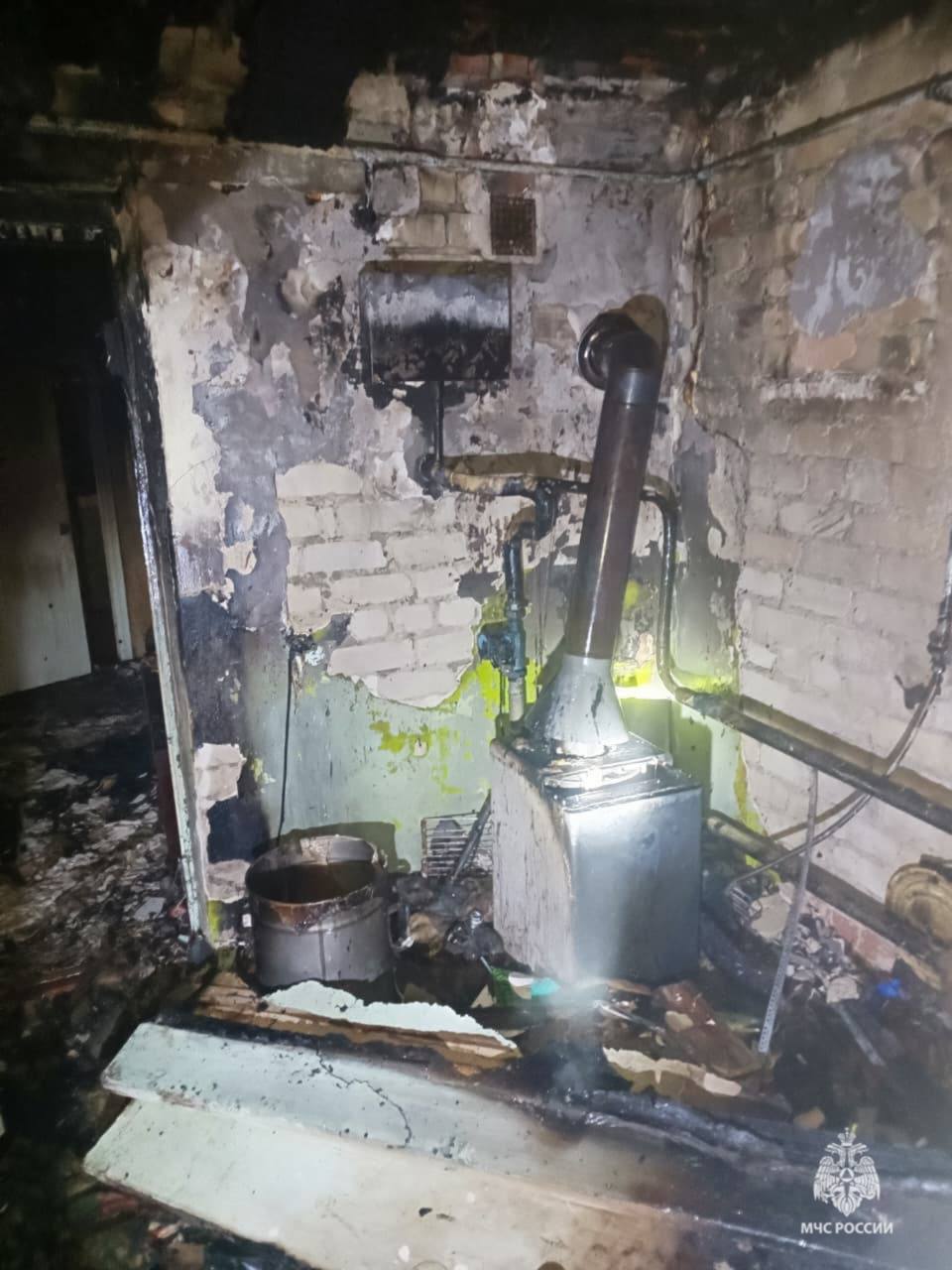 Пожар унес жизнь. Сегодня ночью в Ворошиловском районе Волгограда произошел пожар в жилом доме Пожар унес жизнь. Сегодня ночью в Ворошиловском районе Волгограда произошел пожар в жилом доме