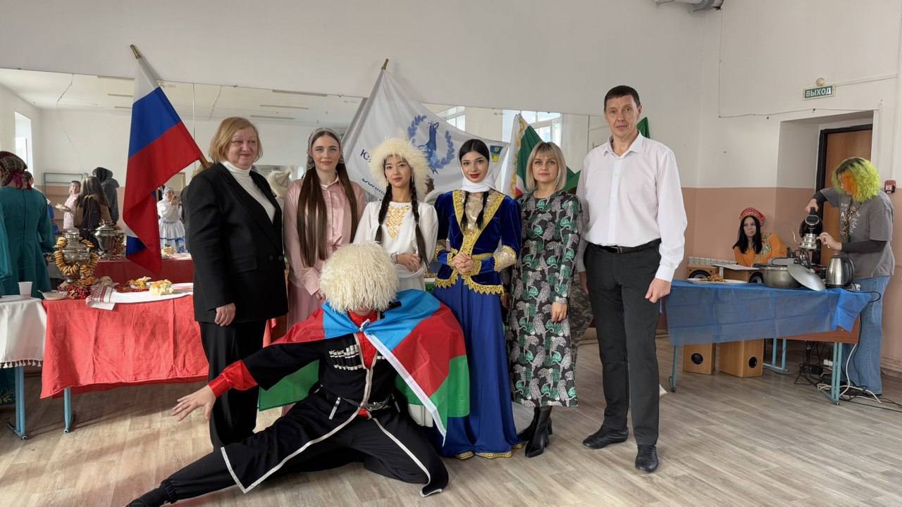 В Волжском филиале Международного юридического института состоялось яркое празднование Дня народного единства В Волжском филиале Международного юридического института состоялось яркое празднование Дня народного единства