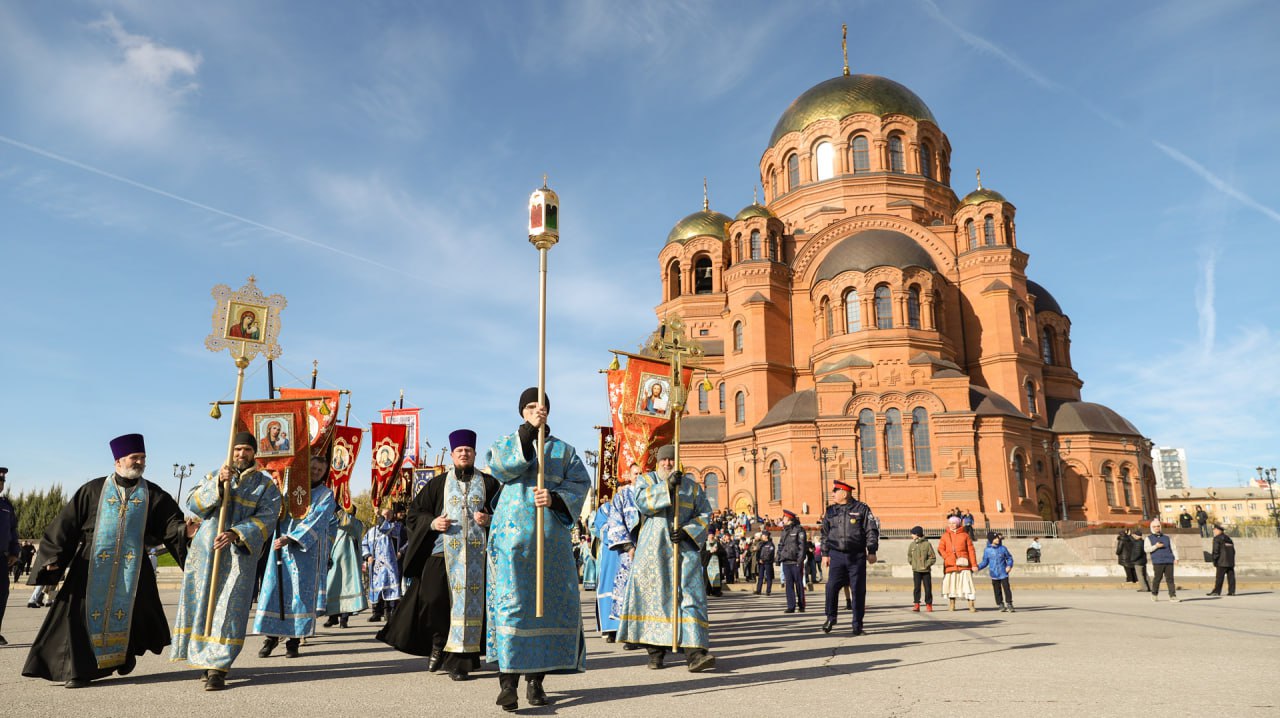 Волгоградский регион встречает День народного единства Волгоградский регион встречает День народного единства