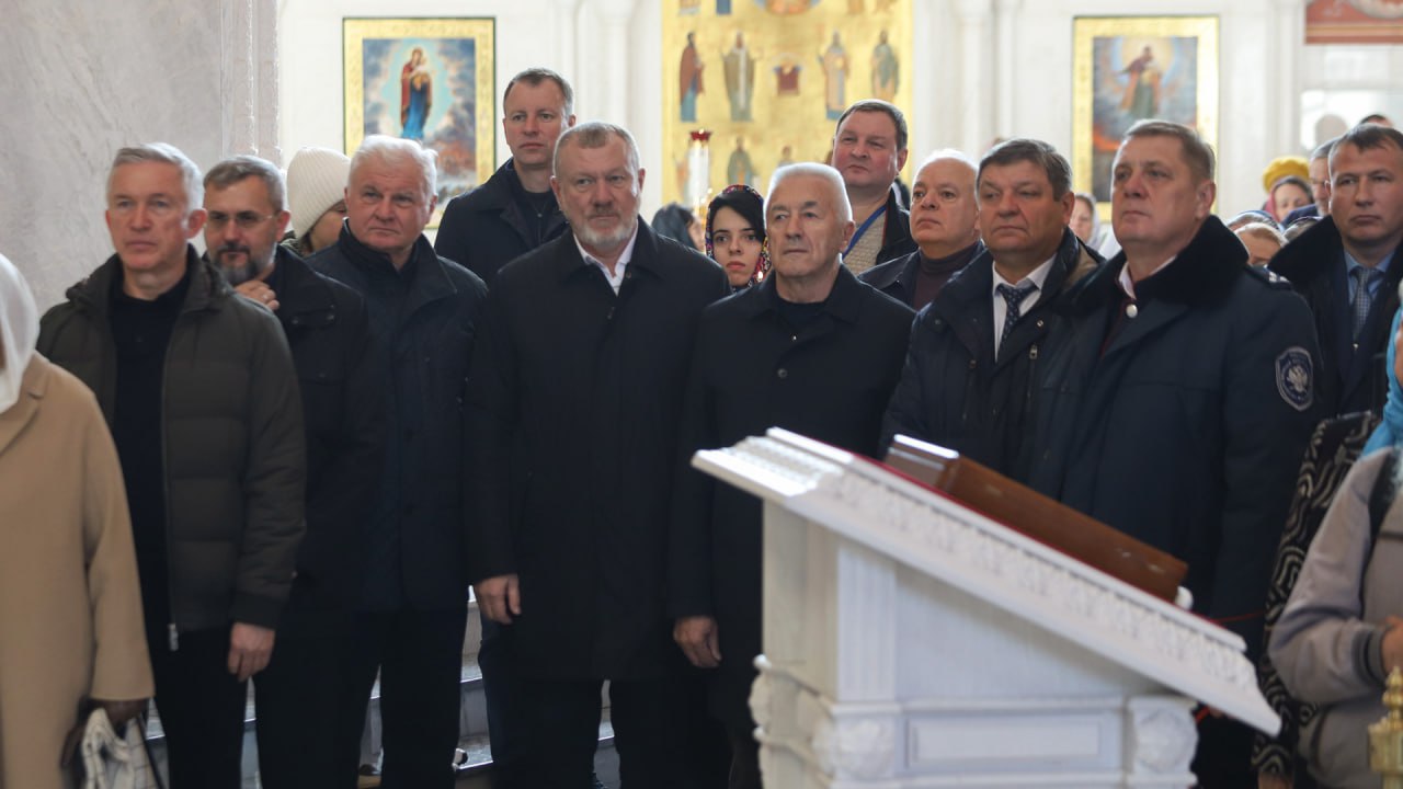 Волгоградский регион встречает День народного единства Волгоградский регион встречает День народного единства