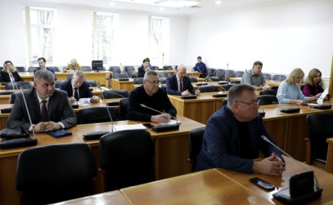 В Волгоградской городской Думе продолжается системная работа по формированию перечня уличных лестниц, требующих ремонта в первоочередном порядке