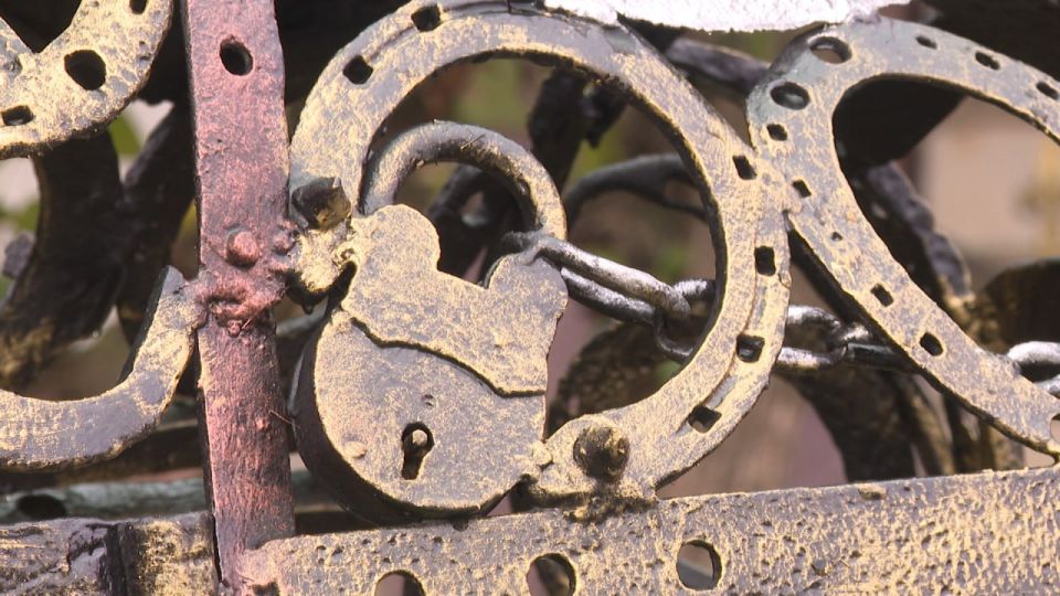 Мастер из Октябрьского района создал арт-объект в честь хлебопашцев Мастер из Октябрьского района создал арт-объект в честь хлебопашцев