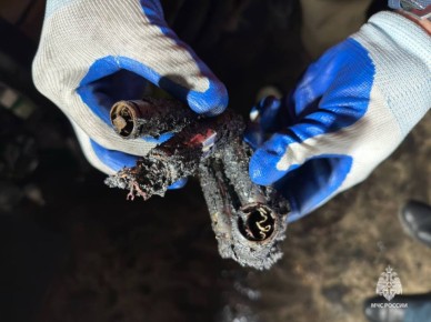 4 ноября в Среднеахтубинском районе в СНТ «Сосновый Бор» огонь охватил домашние вещи в дачном доме на 3 квадратах