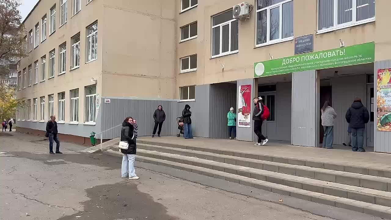 В школе №36 появилась «Аллея СВО»