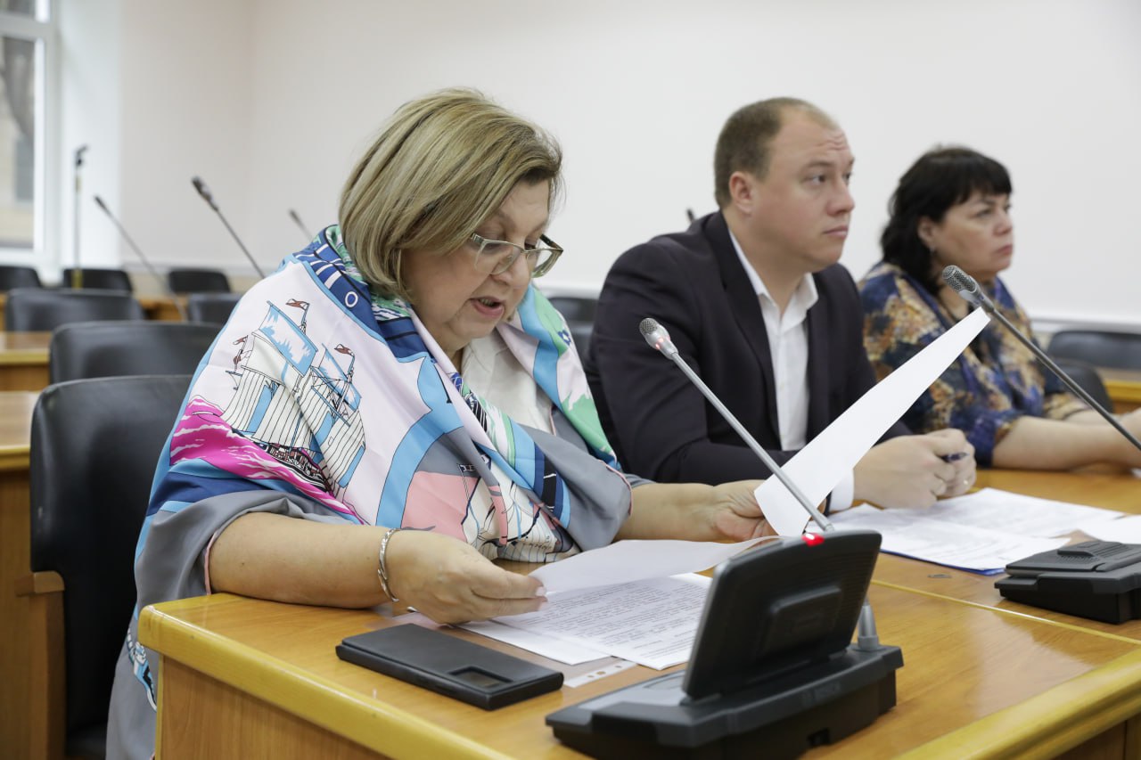 Список коллективных стипендиатов Волгоградской городской Думы на 2026 год сформировали сегодня члены специальной комиссии, возглавляемой заместителем председателя гордумы Геннадием Кузнецовым Список коллективных стипендиатов Волгоградской городской Думы на 2026 год сформировали сегодня члены специальной комиссии, возглавляемой заместителем председателя гордумы Геннадием Кузнецовым