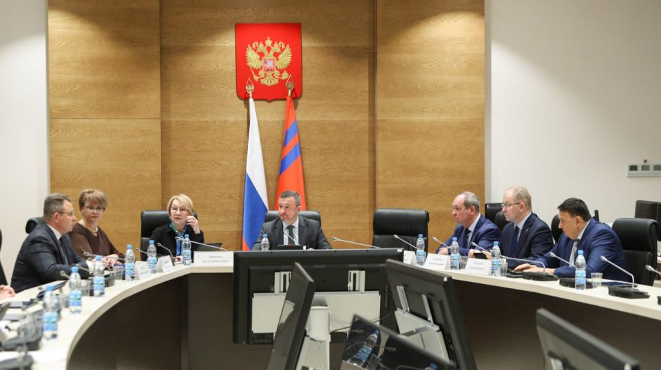 Сегодня проект главного финансового документа региона на 2026 год и плановый период 2027 и 2028 годов принят к рассмотрению Волгоградской областной Думой