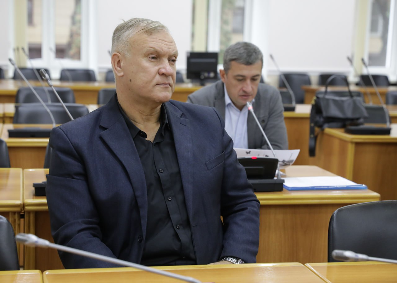 Список коллективных стипендиатов Волгоградской городской Думы на 2026 год сформировали сегодня члены специальной комиссии, возглавляемой заместителем председателя гордумы Геннадием Кузнецовым Список коллективных стипендиатов Волгоградской городской Думы на 2026 год сформировали сегодня члены специальной комиссии, возглавляемой заместителем председателя гордумы Геннадием Кузнецовым