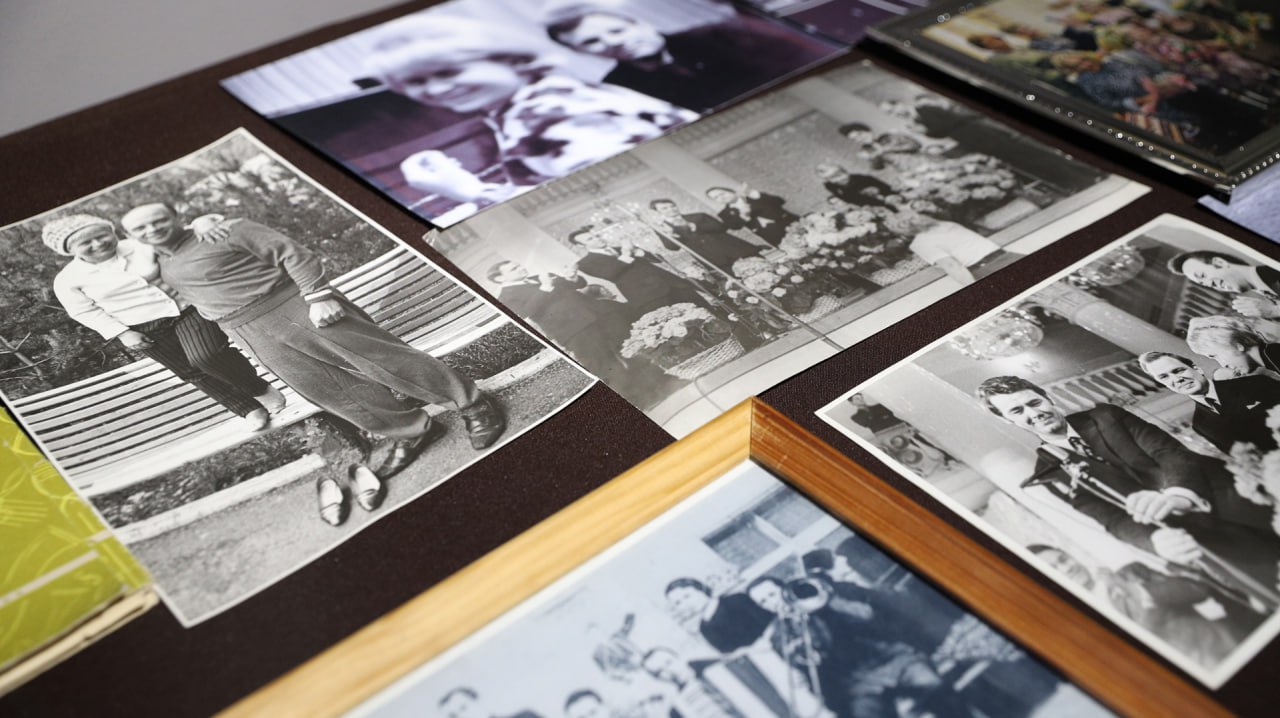 В Волгограде открылась уникальная выставка «Спасибо за песни! Награды А. Н. Пахмутовой», приуроченная к 96-летию прославленной землячки В Волгограде открылась уникальная выставка «Спасибо за песни! Награды А. Н. Пахмутовой», приуроченная к 96-летию прославленной землячки