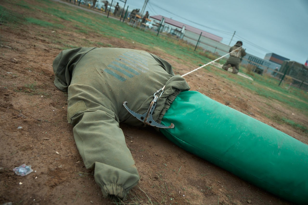 Центр «ВОИН» в Волгоградской области провёл первые учебные сборы для восьмиклассников Центр «ВОИН» в Волгоградской области провёл первые учебные сборы для восьмиклассников
