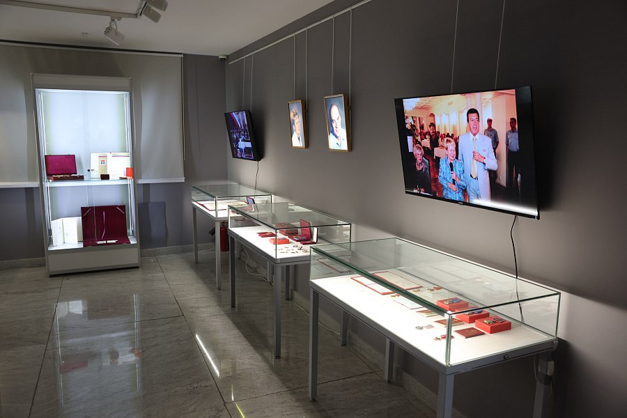 В Волгограде открылась выставка, посвященная нашей легендарной землячке Александре Пахмутовой В Волгограде открылась выставка, посвященная нашей легендарной землячке Александре Пахмутовой