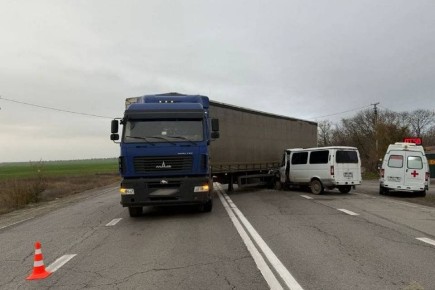 Мужчина погиб в ДТП с тягачом под Волгоградом