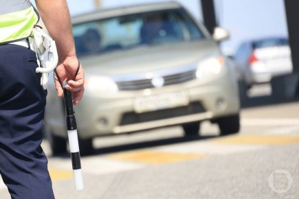 Волгоградские водители нарушили ПДД 1144 раза