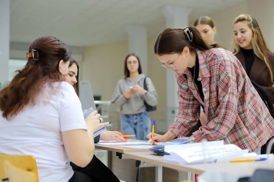 В Волгоградской области первокурсники проекта «Профессионалитет» знакомятся с производством