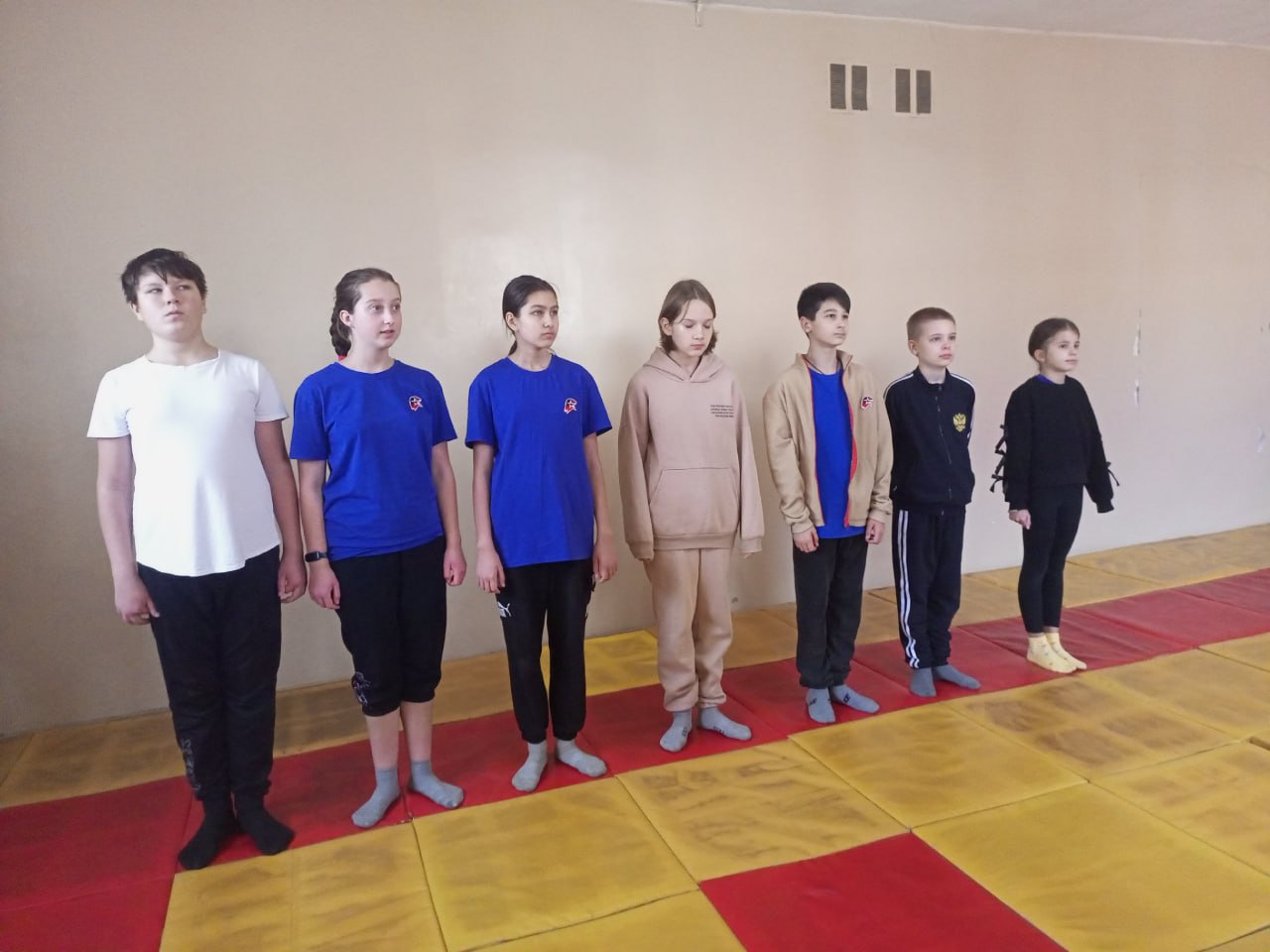 Юнармейцы школы № 17 продолжают осваивать азы военной подготовки на базе центра допризывной подготовки «Рубеж» Юнармейцы школы № 17 продолжают осваивать азы военной подготовки на базе центра допризывной подготовки «Рубеж»