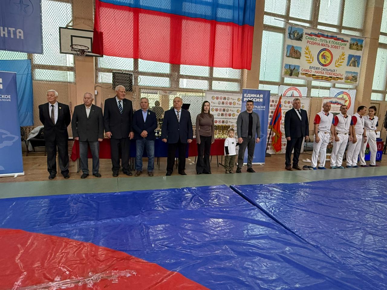 В Волгограде, на базе спортивной школы № 21 Краснооктябрьского района состоялись Чемпионат Волгоградской области по самбо среди мужчин, женщин и мужчин по боевому самбо, а также региональные соревнования по самбо –... В Волгограде, на базе спортивной школы № 21 Краснооктябрьского района состоялись Чемпионат Волгоградской области по самбо среди мужчин, женщин и мужчин по боевому самбо, а также региональные соревнования по самбо –...