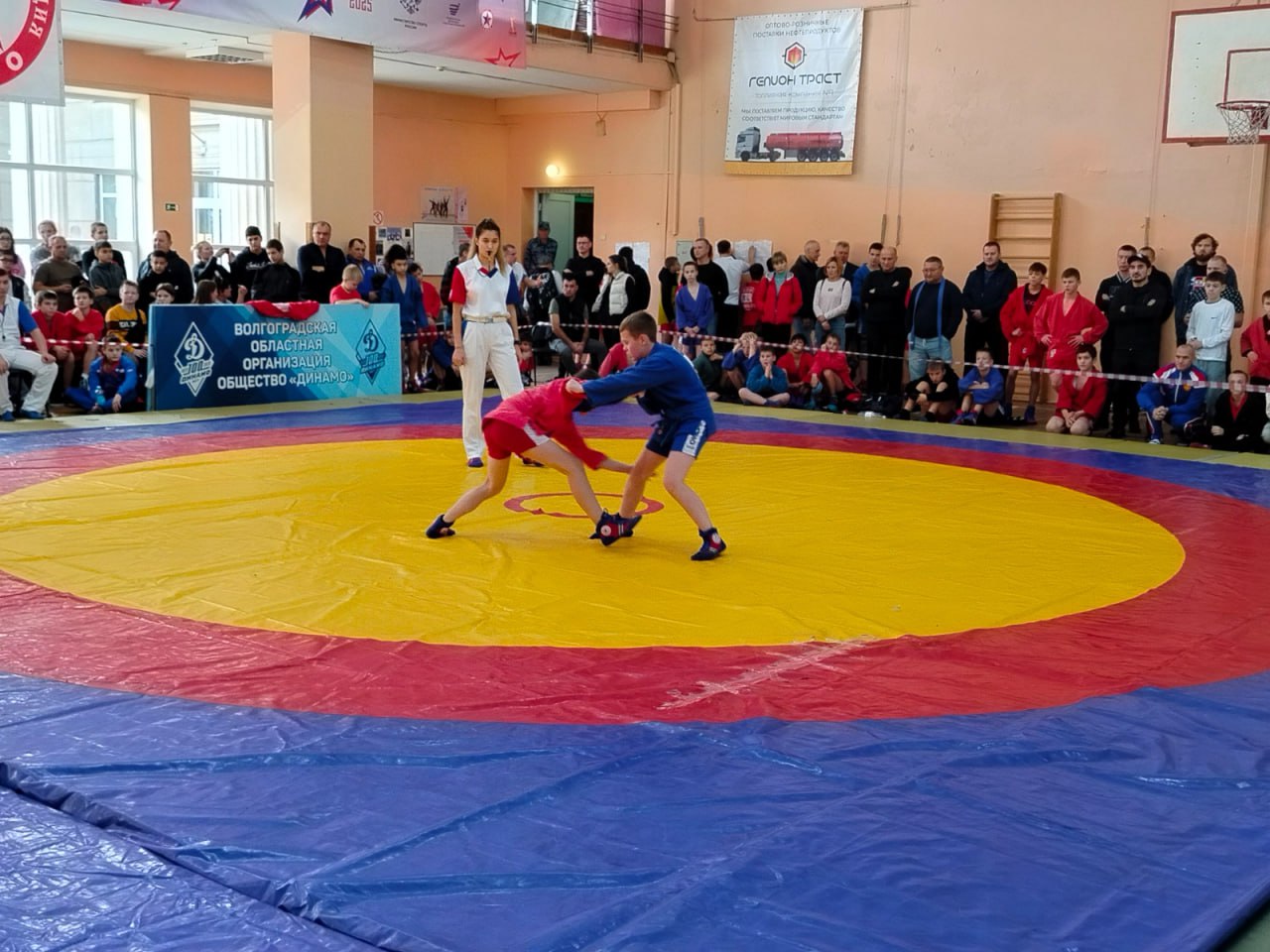 В Волгограде, на базе спортивной школы № 21 Краснооктябрьского района состоялись Чемпионат Волгоградской области по самбо среди мужчин, женщин и мужчин по боевому самбо, а также региональные соревнования по самбо –... В Волгограде, на базе спортивной школы № 21 Краснооктябрьского района состоялись Чемпионат Волгоградской области по самбо среди мужчин, женщин и мужчин по боевому самбо, а также региональные соревнования по самбо –...