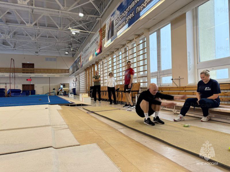 Готовы к труду и обороне. Сотрудники ГУ МЧС России по Волгоградской области приняли участие в сдаче нормативов Всероссийского физкультурно-спортивного комплекса «Готов к труду и обороне» Готовы к труду и обороне. Сотрудники ГУ МЧС России по Волгоградской области приняли участие в сдаче нормативов Всероссийского физкультурно-спортивного комплекса «Готов к труду и обороне»
