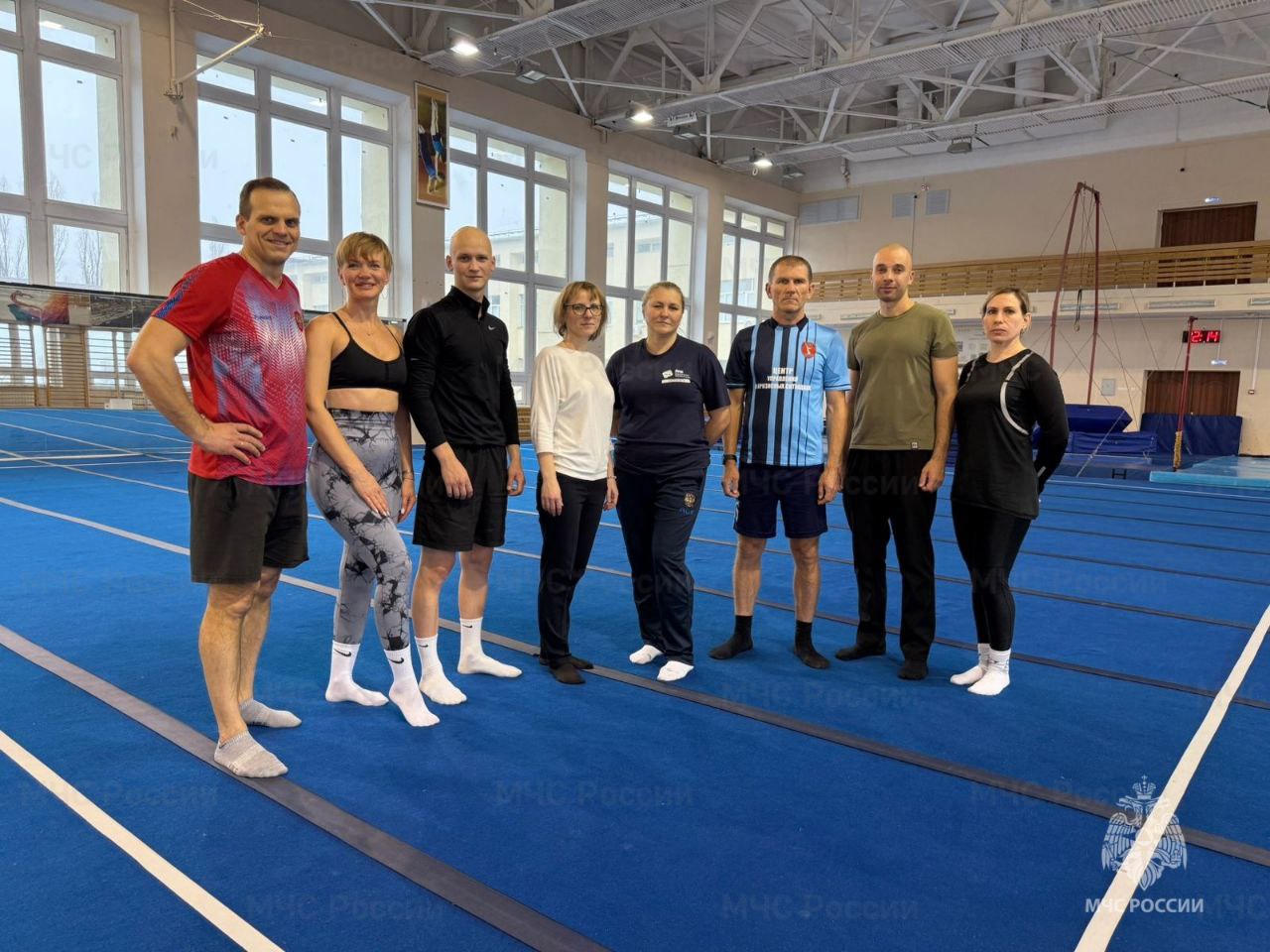 Готовы к труду и обороне. Сотрудники ГУ МЧС России по Волгоградской области приняли участие в сдаче нормативов Всероссийского физкультурно-спортивного комплекса «Готов к труду и обороне»