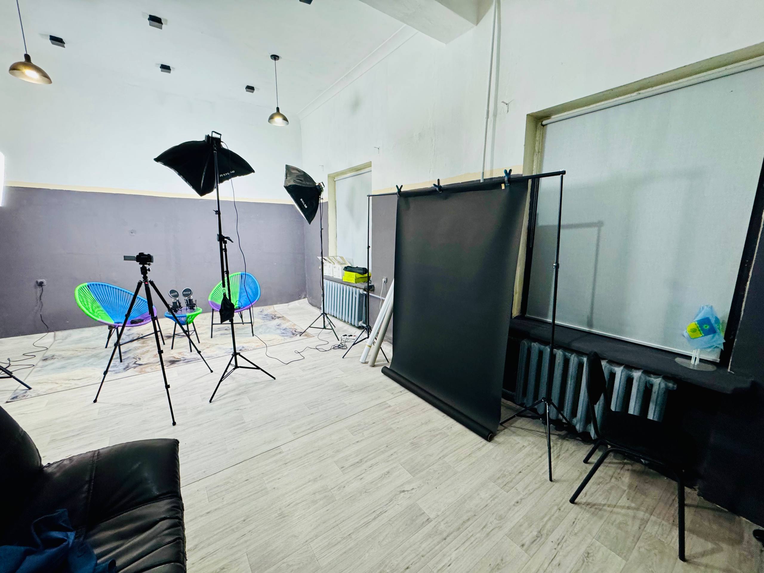 В декабре этого года будет завершена и запущена новая локация на базе Логин-центра и ДК «ВГС», по адресу Ленина 5 - пространство для интервью и фотосъемок В декабре этого года будет завершена и запущена новая локация на базе Логин-центра и ДК «ВГС», по адресу Ленина 5 - пространство для интервью и фотосъемок