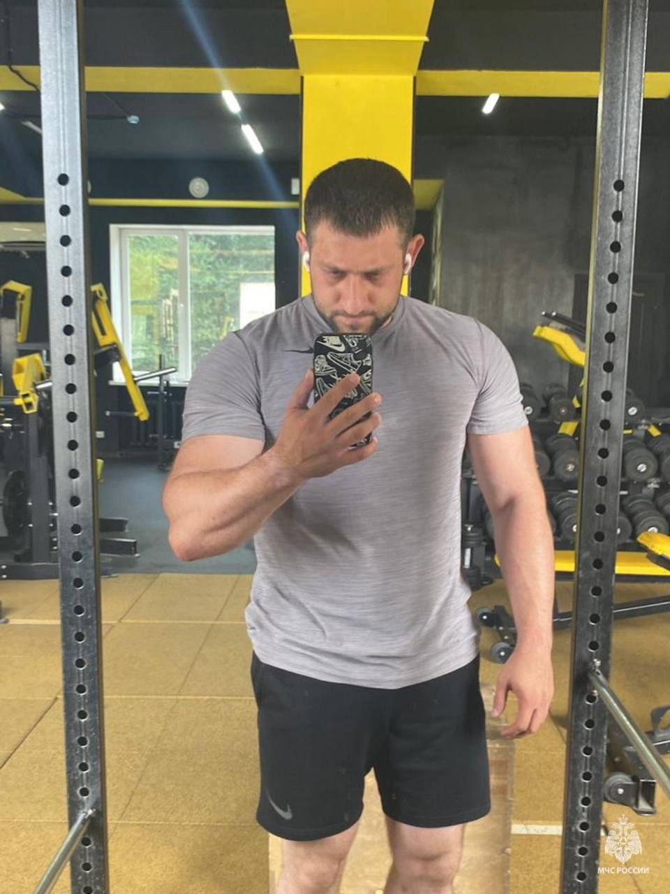 В год 35-летия МЧС России продолжаем рассказывать о ровесниках ведомства В год 35-летия МЧС России продолжаем рассказывать о ровесниках ведомства