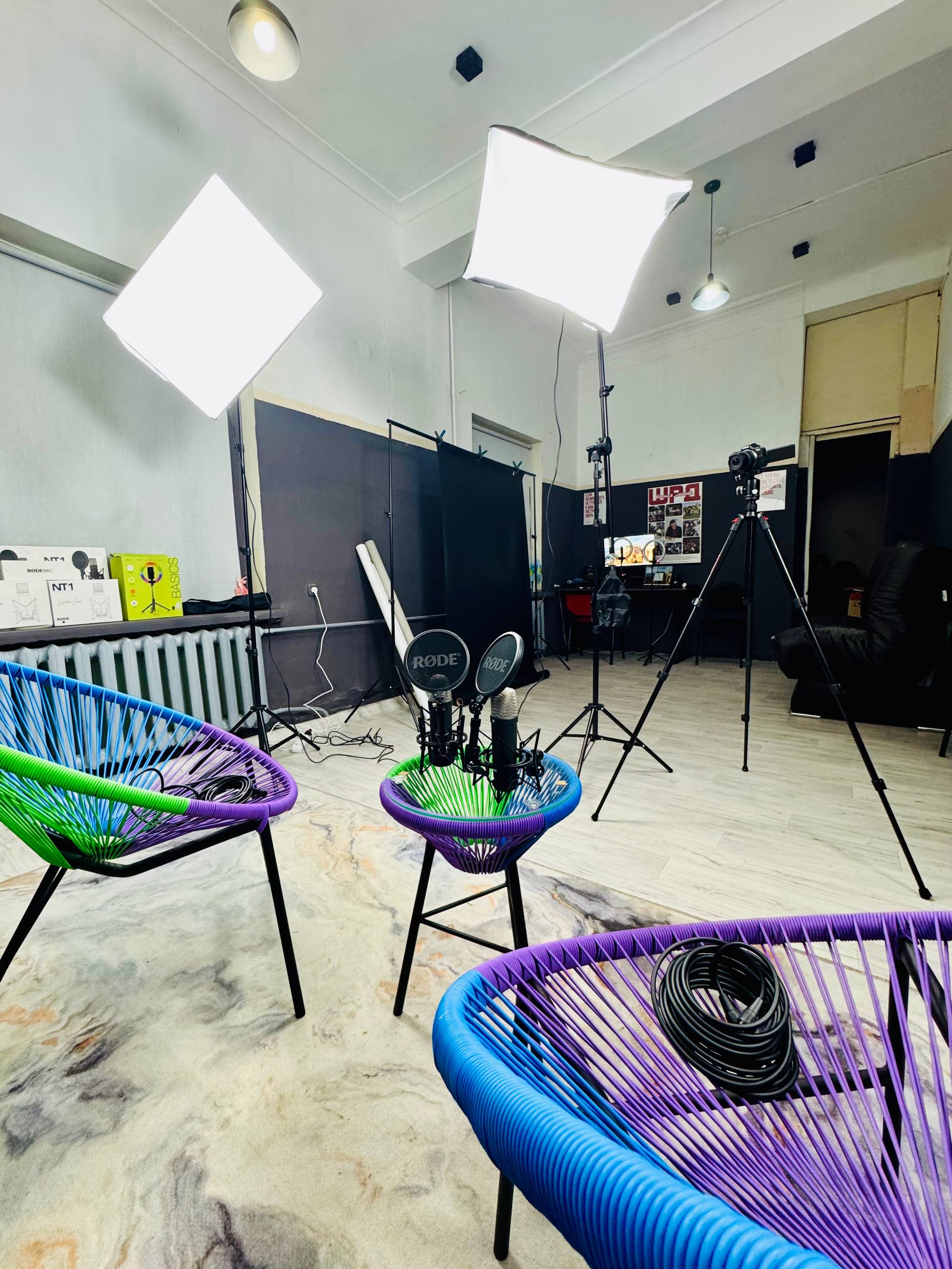 В декабре этого года будет завершена и запущена новая локация на базе Логин-центра и ДК «ВГС», по адресу Ленина 5 - пространство для интервью и фотосъемок