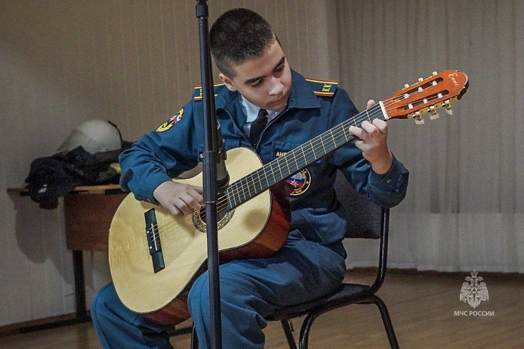 В кадетской школе определили самого творческого воспитанника В кадетской школе определили самого творческого воспитанника