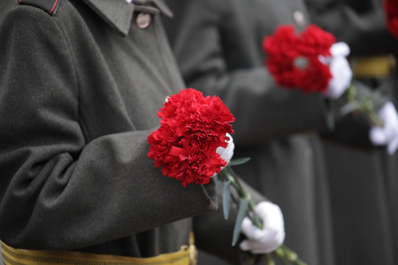 60 лет назад часовые впервые заступили на Пост №1 в Волгограде 60 лет назад часовые впервые заступили на Пост №1 в Волгограде