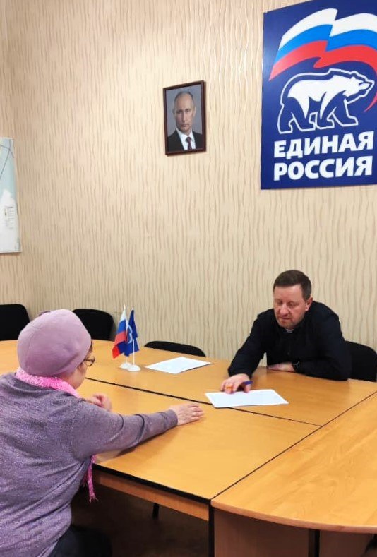 Депутат Волгоградской городской Думы Андрей Удахин провел личный прием жителей Ворошиловского района по вопросам ЖКХ