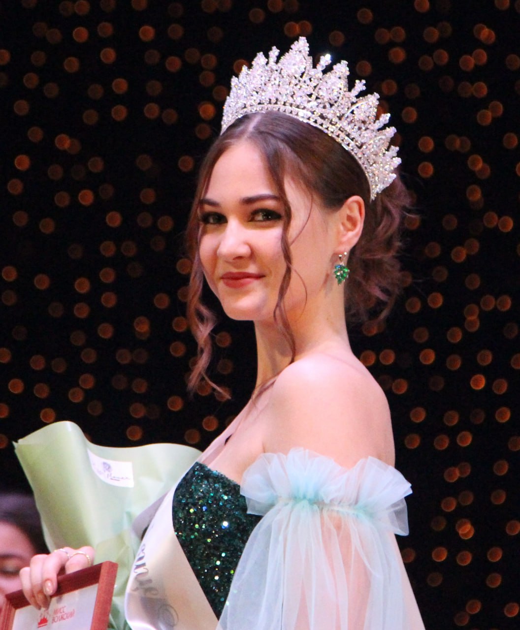 На большой дворцовой сцене ДК «ВГС» завершился ежегодный конкурс «Мисс Волжский 2025» На большой дворцовой сцене ДК «ВГС» завершился ежегодный конкурс «Мисс Волжский 2025»