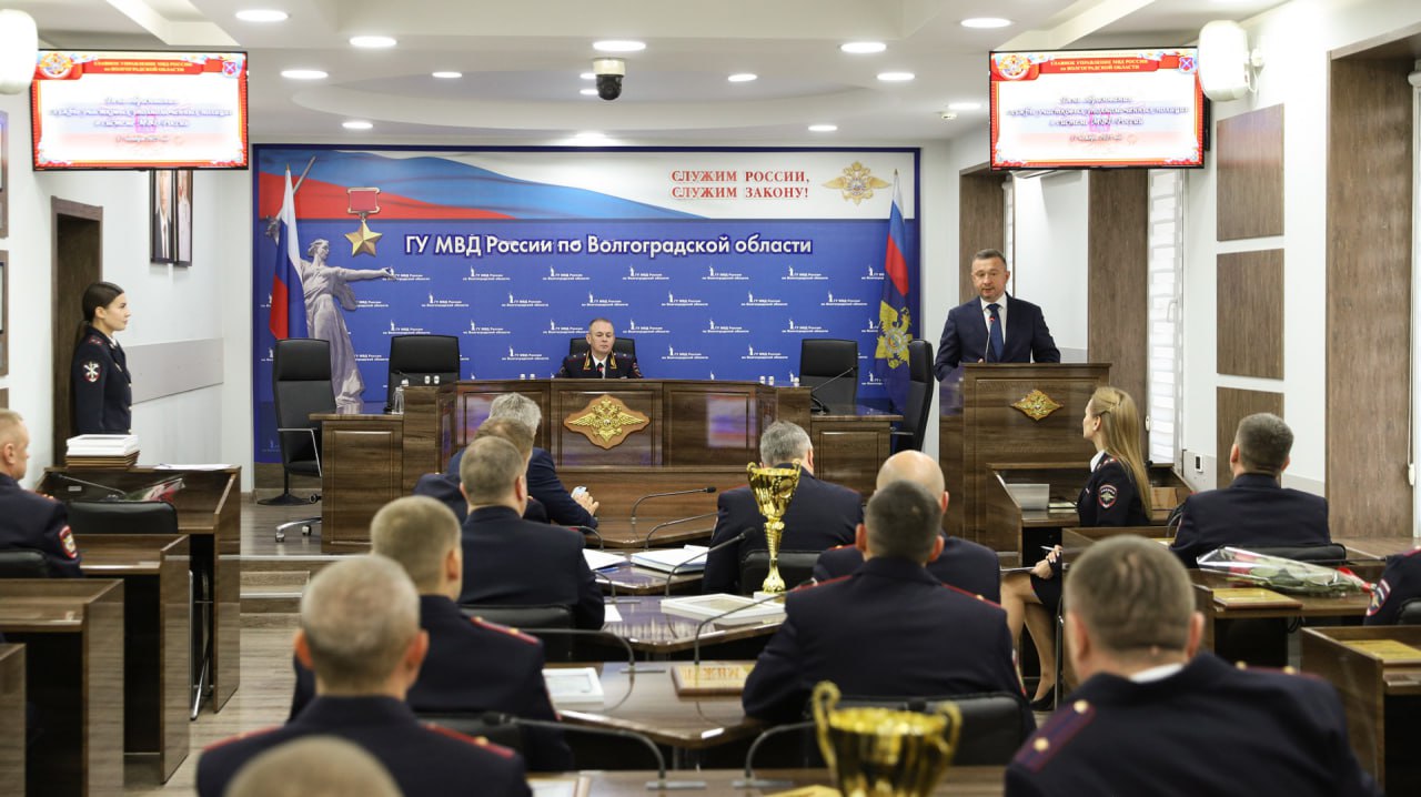 Участковые уполномоченные полиции МВД отмечают 102-ю годовщину со дня образования службы Участковые уполномоченные полиции МВД отмечают 102-ю годовщину со дня образования службы