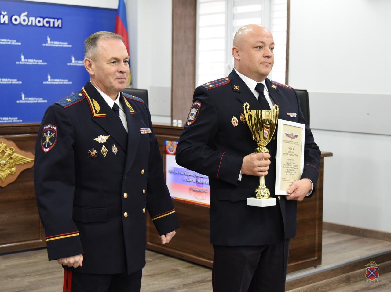 Начальник регионального Главка МВД поздравил участковых уполномоченных полиции с Днем образования службы Начальник регионального Главка МВД поздравил участковых уполномоченных полиции с Днем образования службы