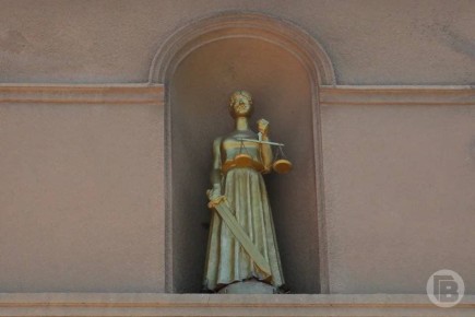 Под Волгоградом суд взыскал с виновника ДТП расходы на лечение пострадавшей